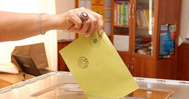 Referandum sonucunun ardından ilk değişiklik