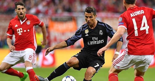 Ronaldo 100 gol barajına ulaştığı için çok mutlu