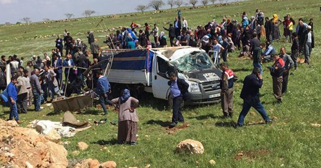 Şanlıurfa’da feci kaza: 4 ölü, 8 yaralı