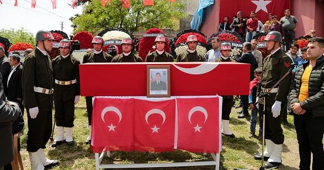 Şehitlerimiz son yolculuklarına uğurlandı