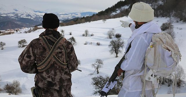 Şırnak&#039;ta 2 bin 900 rakımda terör operasyonu