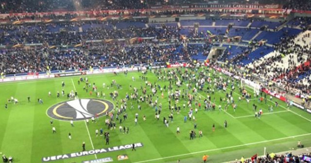 UEFA, Beşiktaş ve Lyon&#039;a 2 yıl ertelemeli 1 yıl men cezası verdi