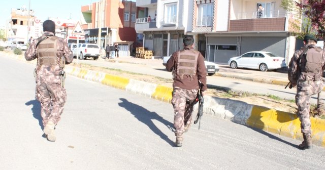 Uzun namlulu silah ihbarı güvenlik güçlerini alarma geçirdi