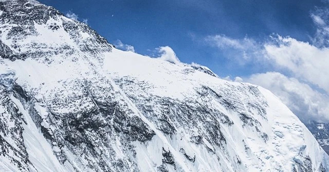 85 yaşındaki dağcı Everest Dağı’nda öldü