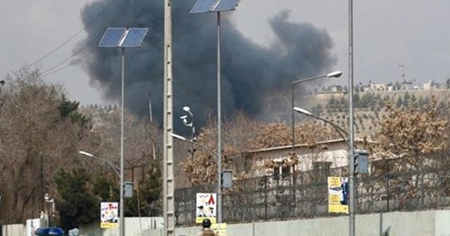 Afganistan’da medreseye bombalı saldırı