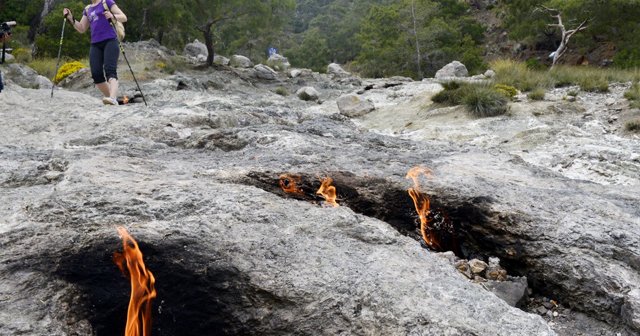 Antalya&#039;daki Yanartaş&#039;ta doğalgaz müjdesi