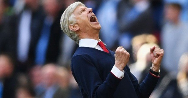 Arsenal, Wenger&#039;le sözleşme yeniledi