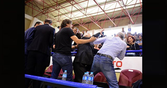 Aziz Yıldırım&#039;dan tokat yiyen başkan konuştu