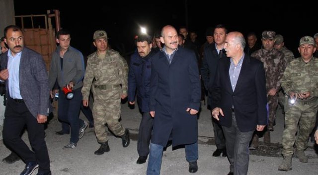 Bakan Soylu Tendürek Dağı&#039;ndaki karakolda sahur yaptı