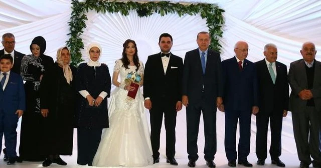 Başbakan Yardımcısı Kaynak'ın oğlu evlendi