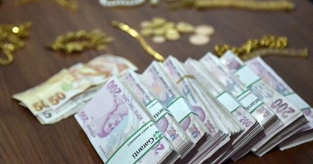 Belediye otobüsünde &#039;servet&#039; unuttu