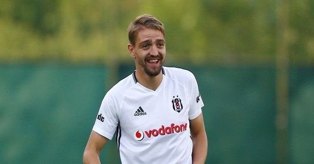 Caner Erkin 3 yıl daha Beşiktaş&#039;ta