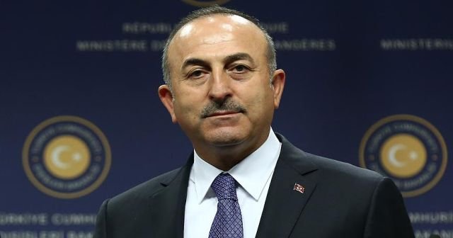 Çavuşoğlu&#039;ndan ABD&#039;nin YPG&#039;ye silah yardımı kararına tepki