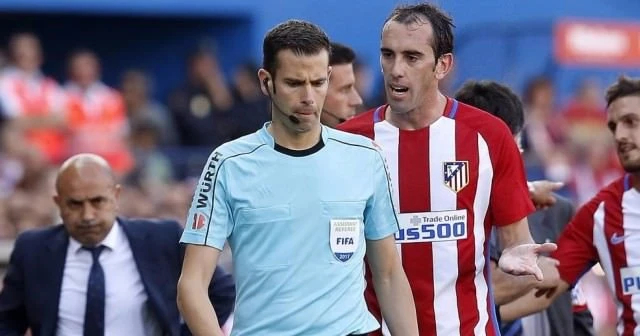 Diego Godin'e dev ceza