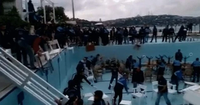 Galatasaray Adası yıkıldı!