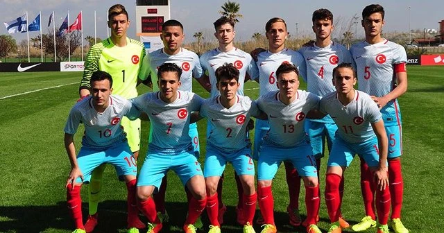 Genç milli futbolcular şampiyonluk peşinde