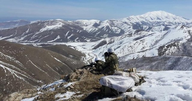 Hakkari ve Bitlis&#039;te 2 terörist etkisiz hale getirildi