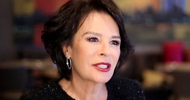 Hülya Koçyiğit ameliyat sonrası sevenlerine seslendi