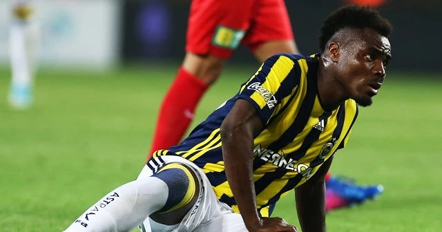Kadıköy'de Emenike'ye büyük tepki