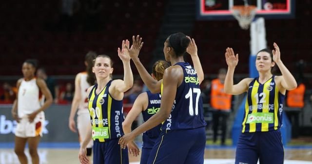 Kadınlar Basketbol Ligi play-off&#039;da Fenerbahçe adını finale yazdırdı