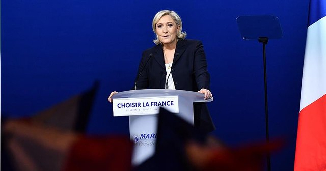 Le Pen&#039;den iki medya kuruluşuna yasak