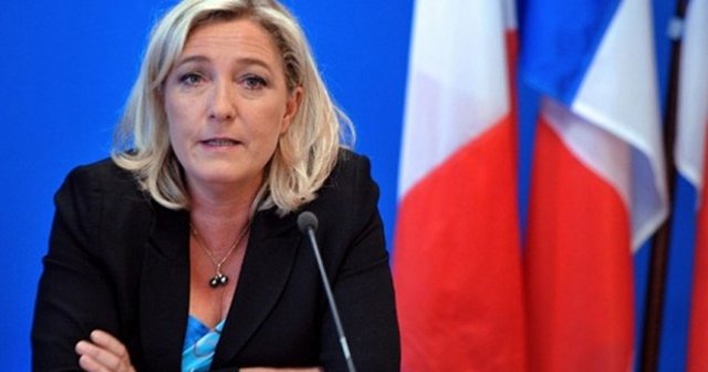 Le Pen partisine geri döndü