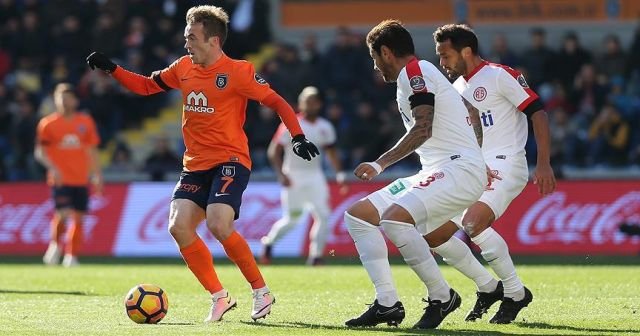 Medipol Başakşehir Antalyaspor&#039;a konuk olacak