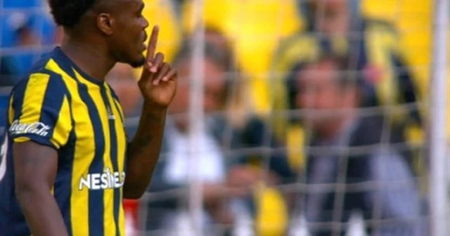 Onur Kıvrak ve Emenike arasında tehlikeli gerginlik