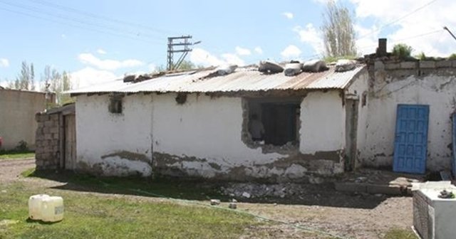 Şehit ailesinin evi yeniden yapılacak