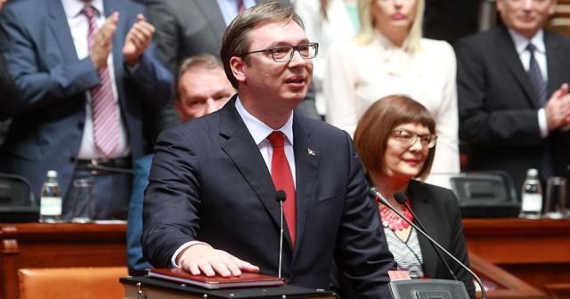 Sırbistan&#039;ın yeni cumhurbaşkanı Vucic görevi devraldı