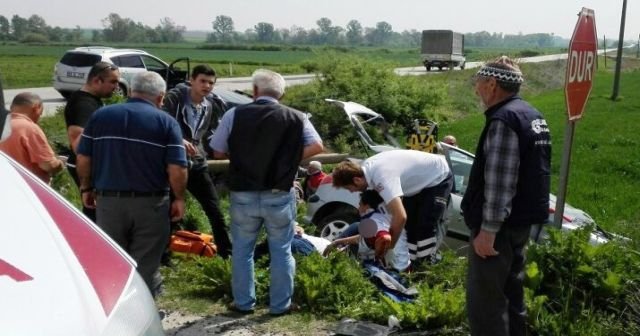 Tekirdağ’da otomobiller çarpıştı: 4 yaralı