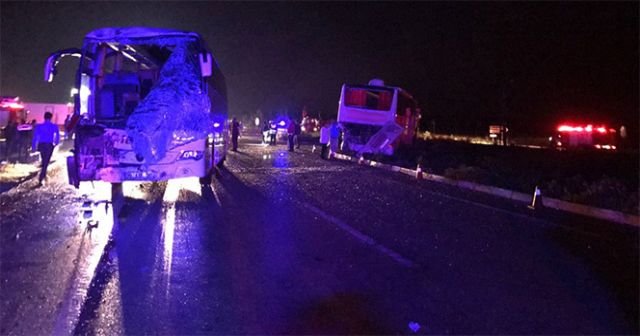 Yolcu otobüsleri çarpıştı: 40 yaralı