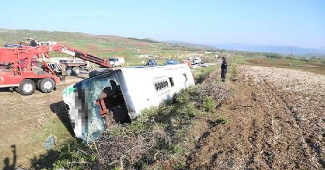 Yolcu otobüsü devrildi! Ölü ve yaralılar var