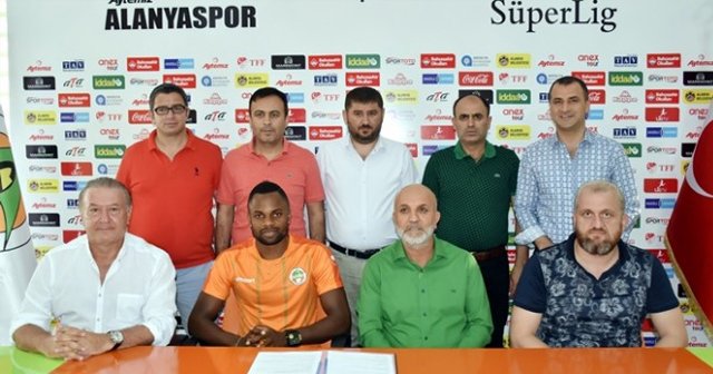 Alanyaspor, Mbilla&#039;yı transfer etti