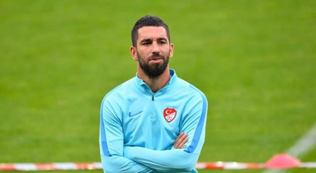 Arda Turan&#039;dan Terim&#039;e cevap geldi