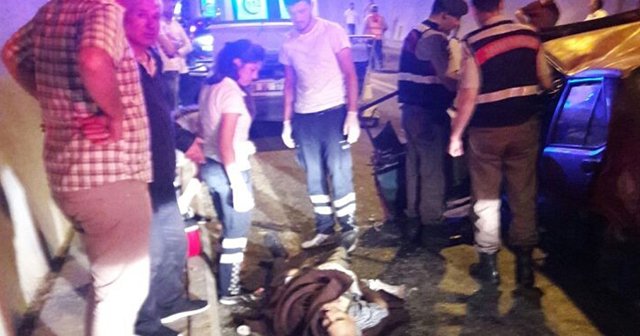 Artvin’de trafik kazası: 2 ölü, 1 yaralı