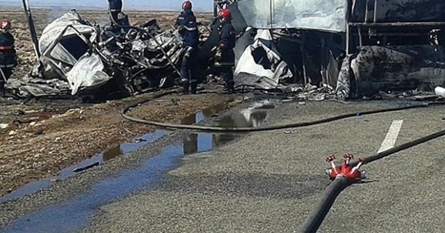 Brezilya’da trafik kazası: 21 ölü