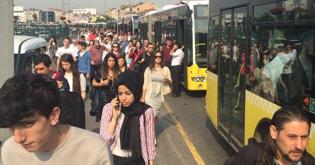 Çağlayan&#039;da metrobüs arızalandı