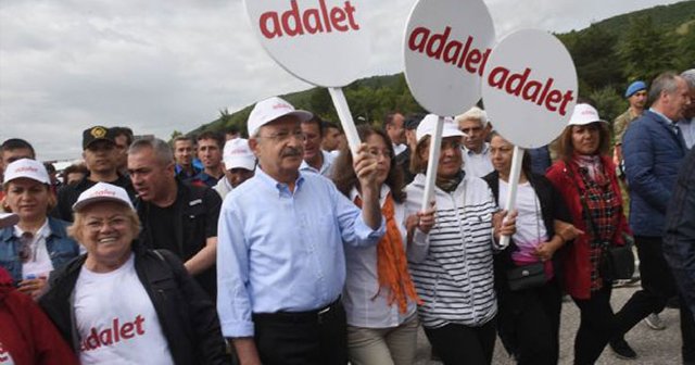 CHP&#039;nin yürüyüşünde bir kişi daha kalp krizi geçirdi