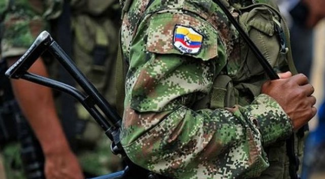 FARC silahların tamamını teslim etti
