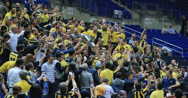 Fenerbahçe&#039;den basketbolda kombine rekoru