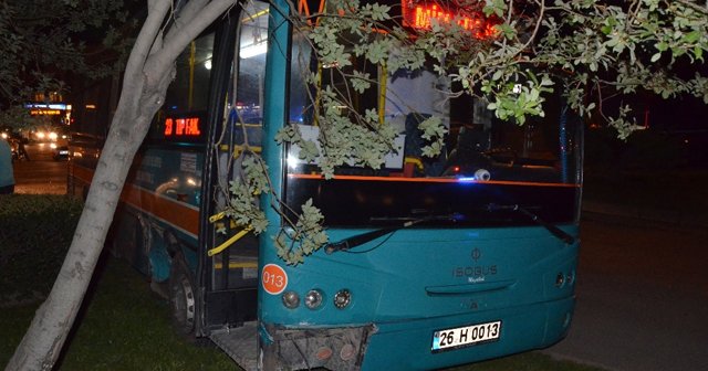 Halk otobüsü ile otomobil çarpıştı: 7 yaralı