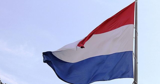 Hollanda&#039;da koalisyon krizinde 80. gün