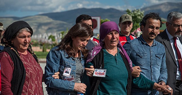 İlk kadın Jandarma Karakol Komutanı Şehit Yakut son yolculuğuna uğurlandı