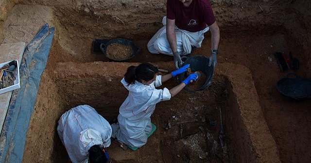 İspanya&#039;da Franco dönemine ait toplu mezar açıldı