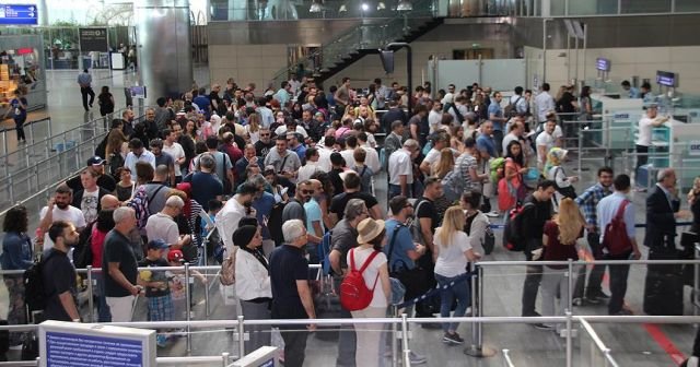 İstanbul havalimanlarını 2 ayda 16 milyon yolcu kullandı