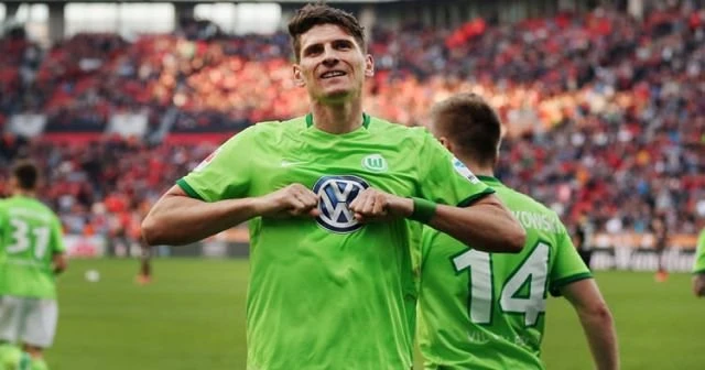 Mario Gomez resmen açıklandı! 1 yıllık imza