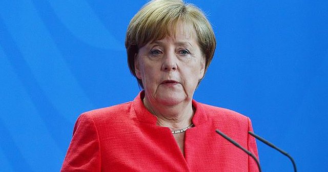 Merkel&#039;den Türkiye açıklaması