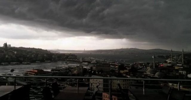 Meteoroloji&#039;den şiddetli yağış uyarısı: &#039;Tedbirli olun&#039;