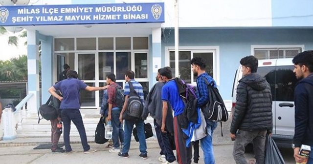 Muğla&#039;daki operasyonda 98 kaçak göçmen yakalandı